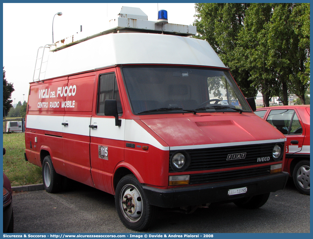 VF 12755
Corpo Nazionale Vigili del Fuoco
Nucleo Telecomunicazioni Radio
Iveco Daily 35-8 I serie
Parole chiave: VVF;V.V.F.;Corpo;Nazionale;Vigili;del;Fuoco;Iveco;Daily;Telecomunicazioni;Tele Comunicazioni;Radio