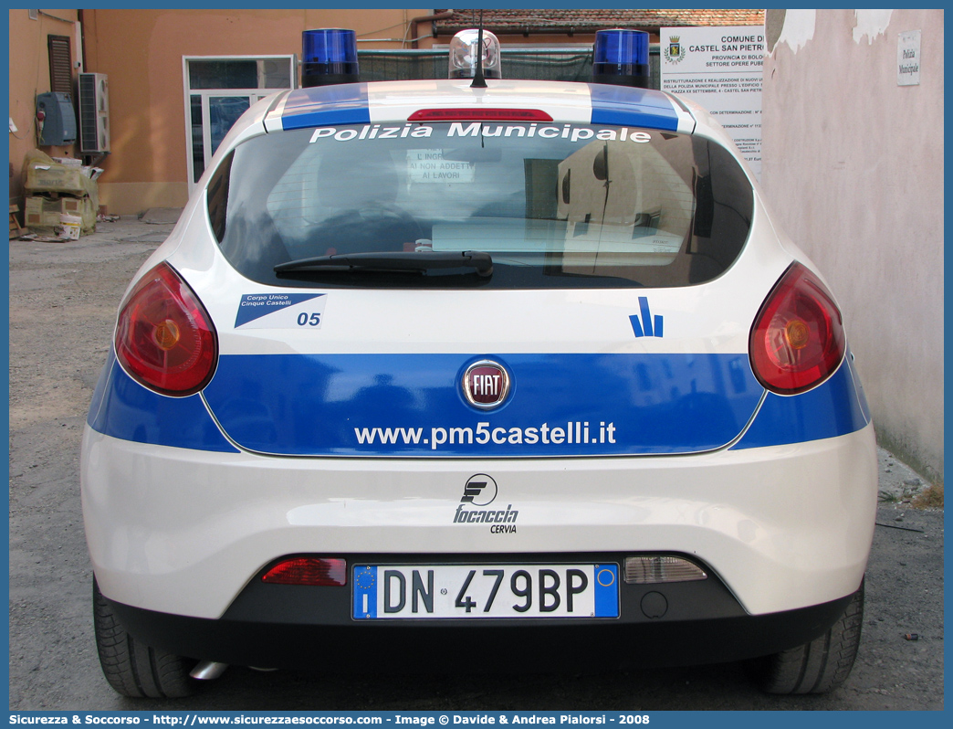 -
Polizia Municipale
Associazione Intercomunale
Cinque Castelli
Fiat Nuova Bravo
Allestitore Focaccia Group S.r.l.
Parole chiave: Polizia;Locale;Municipale;Cinque Castelli;Fiat;Nuova Bravo;Focaccia