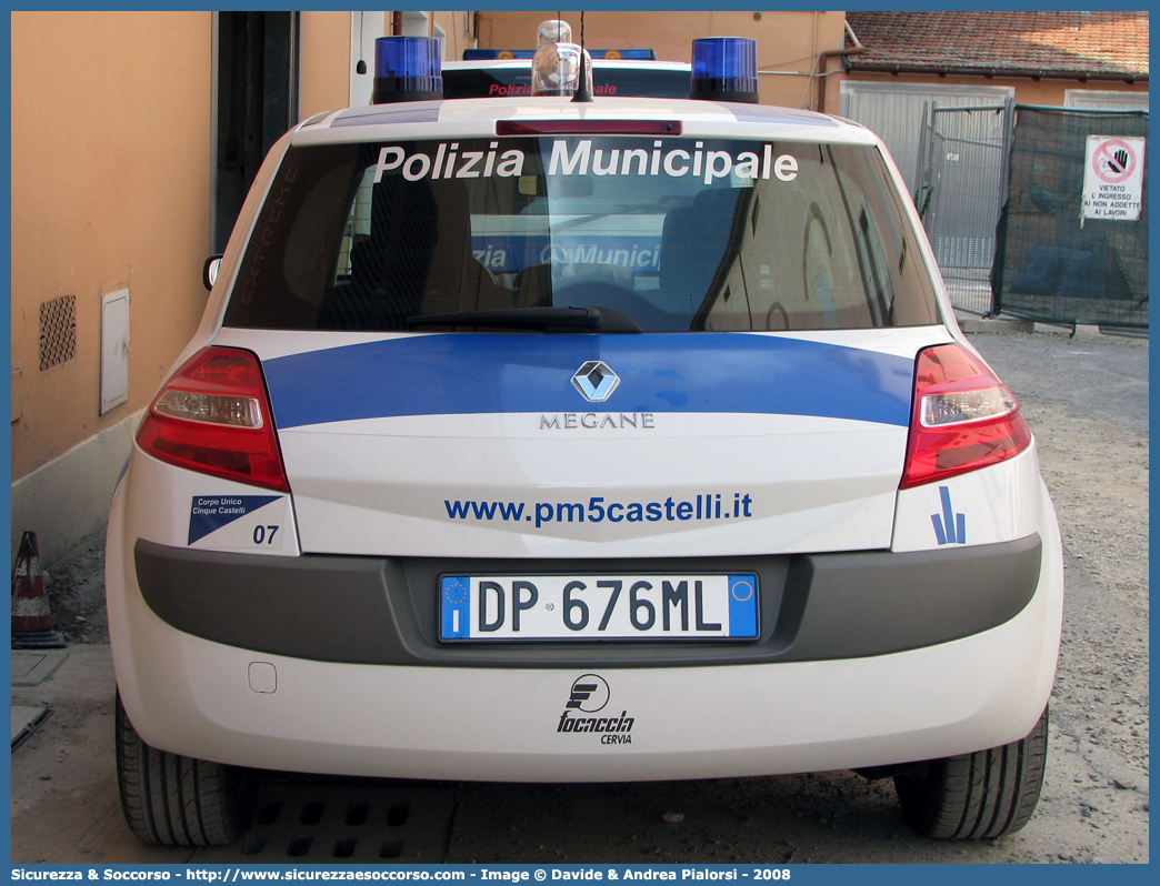 -
Polizia Municipale
Associazione Intercomunale
Cinque Castelli
Renault Megane III serie
Allestitore Focaccia Group S.r.l.
Parole chiave: Polizia;Locale;Municipale;Cinque Castelli;Renault;Megane;Focaccia