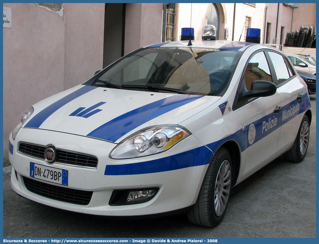 -
Polizia Municipale
Associazione Intercomunale
Cinque Castelli
Fiat Nuova Bravo
Allestitore Focaccia Group S.r.l.
Parole chiave: Polizia;Locale;Municipale;Cinque Castelli;Fiat;Nuova Bravo;Focaccia