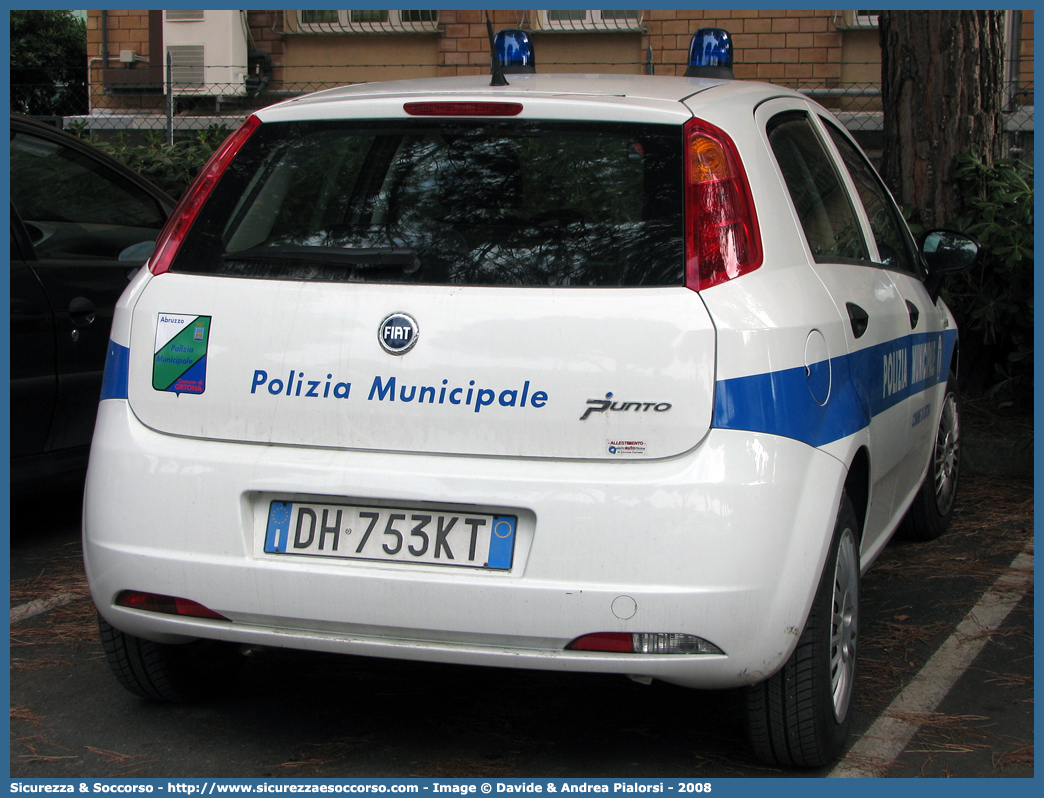 -
Polizia Municipale
Comune di Ortona
Fiat Grande Punto
Parole chiave: Polizia;Locale;Municipale;Ortona;Fiat;Grande Punto