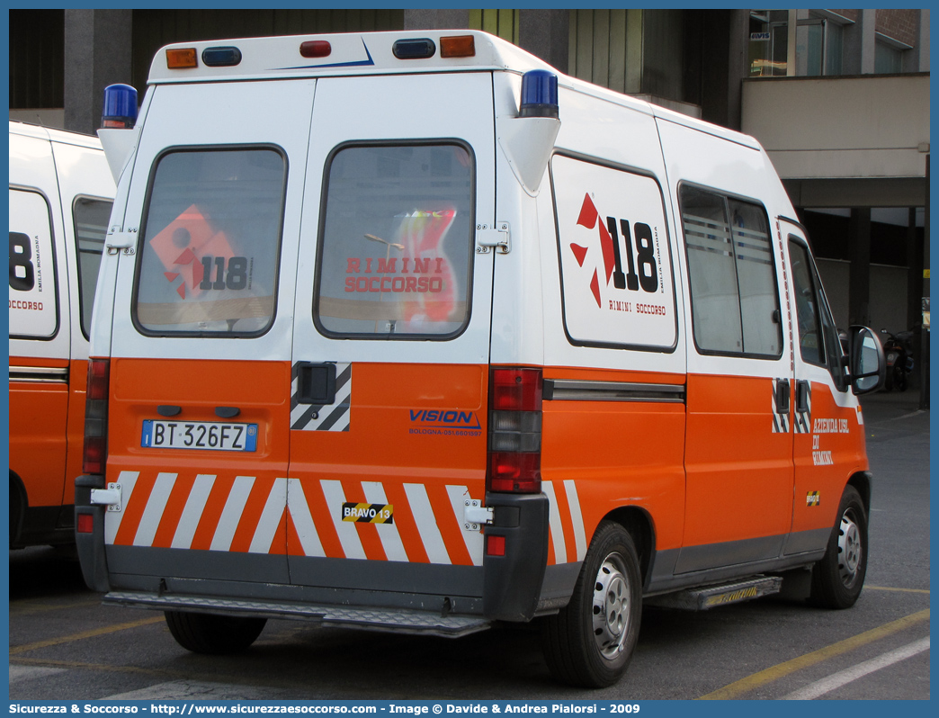 BRAVO 13
118 Romagna Soccorso
Ambito Territoriale di Rimini
Fiat Ducato II serie
Allestitore Vision S.r.l.
Parole chiave: 118;Romagna;Soccorso;Rimini;Ambulanza;Fiat;Ducato;Vision