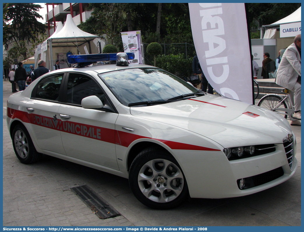 -
Polizia Municipale
Regione Toscana
Alfa Romeo 159
Prototipo
Parole chiave: Polizia;Locale;Municipale;Toscana;Alfa Romeo;159;Prototipo