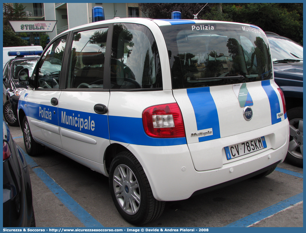 -
Polizia Municipale
Comune di Montesilvano
Fiat Multipla II serie
Parole chiave: Polizia;Locale;Municipale;Montesilvano;Fiat;Multipla