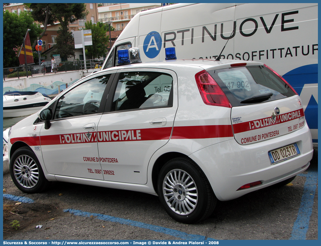 -
Polizia Municipale
Comune di Pontedera
Fiat Grande Punto
Parole chiave: Polizia;Locale;Municipale;Pontedera;Fiat;Grande Punto