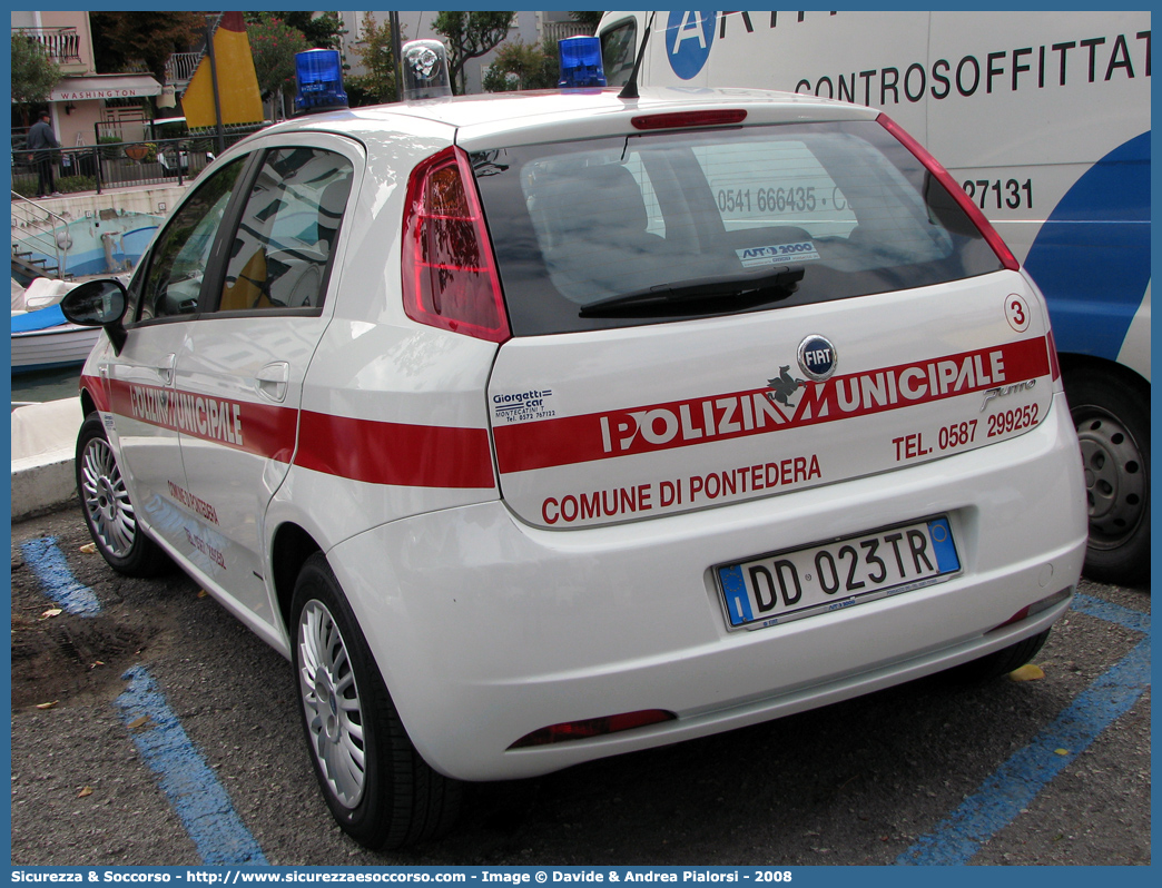 -
Polizia Municipale
Comune di Pontedera
Fiat Grande Punto
Parole chiave: Polizia;Locale;Municipale;Pontedera;Fiat;Grande Punto