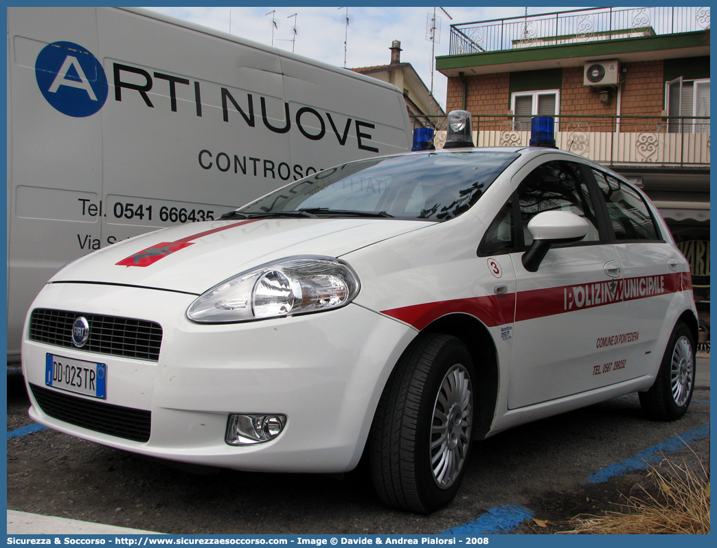 -
Polizia Municipale
Comune di Pontedera
Fiat Grande Punto
Parole chiave: Polizia;Locale;Municipale;Pontedera;Fiat;Grande Punto