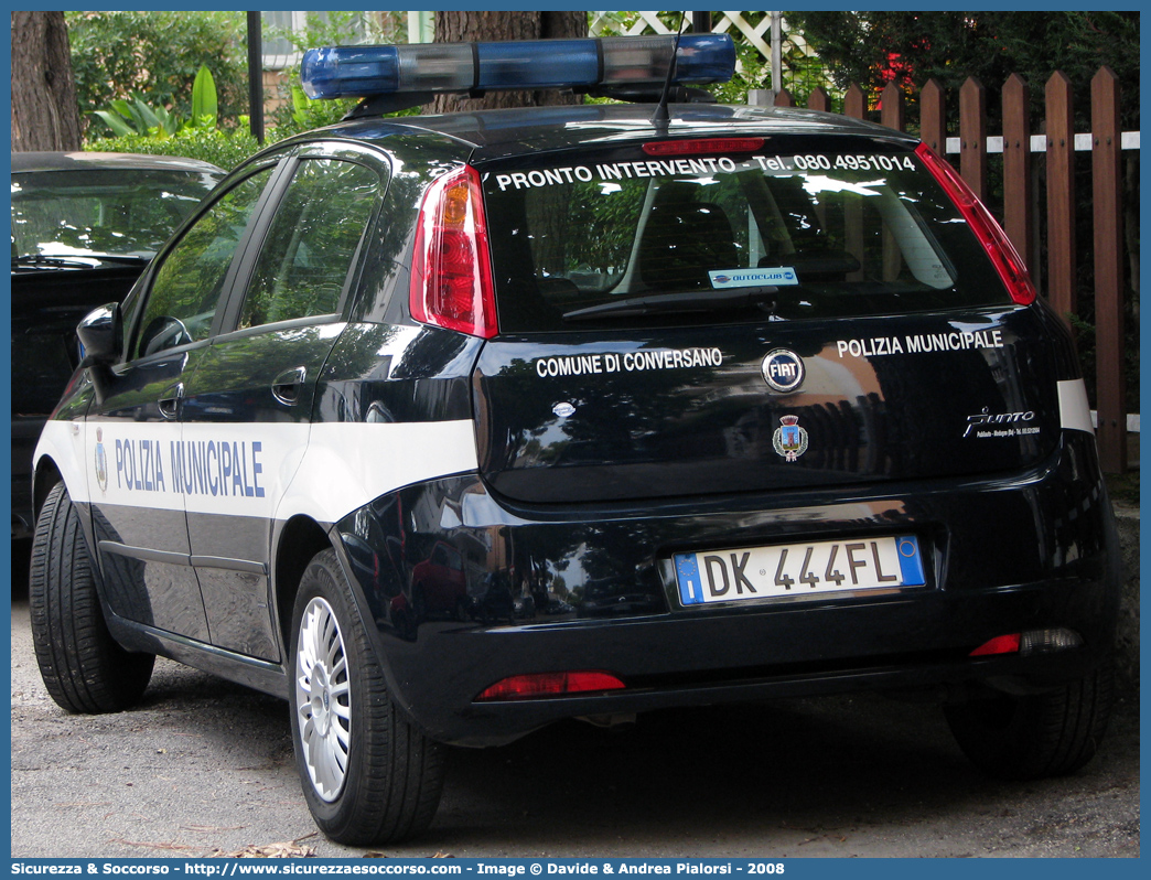 -
Polizia Municipale
Comune di Conversano
Fiat Grande Punto
Parole chiave: Polizia;Locale;Municipale;Conversano;Fiat;Grande Punto