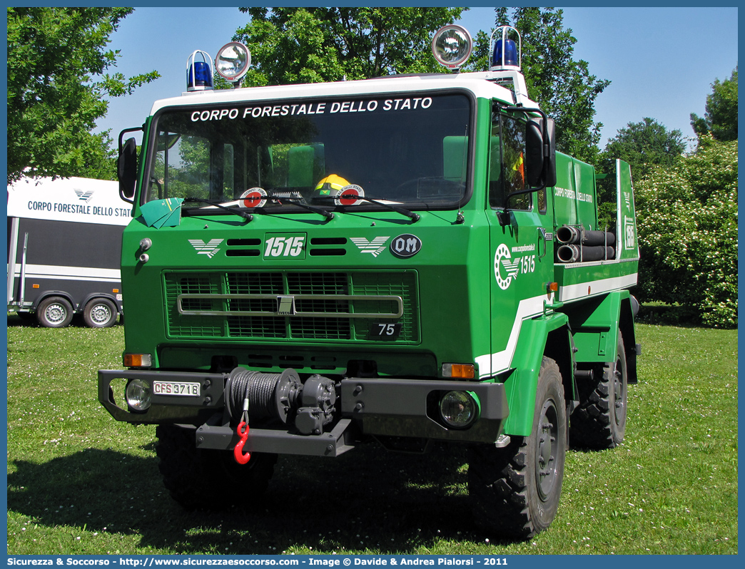 CFS 3718
Corpo Forestale dello Stato
Nucleo Antincendio Boschivo
Iveco OM 75P
(II variante)
Parole chiave: Corpo;Forestale;Stato;Corpo Forestale dello Stato;CFS;C.F.S.;Antincendio;Boschivo;AIB;A.I.B.;Iveco;OM;75P;75 P