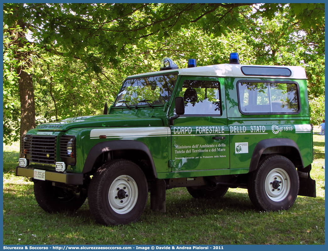 CFS 355AF
Corpo Forestale dello Stato
Parco Nazionale
delle Foreste Casentinesi
Land Rover Defender 90
Parole chiave: Corpo;Forestale;Stato;Corpo Forestale dello Stato;CFS;C.F.S.;Land Rover;Defender;90