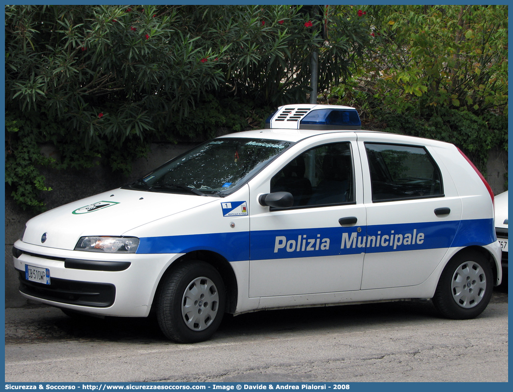 -
Polizia Municipale
Comune di Montecalvo in Foglia
Fiat Punto II serie
Parole chiave: Polizia;Locale;Municipale;Montecalvo in Foglia;Fiat;Punto