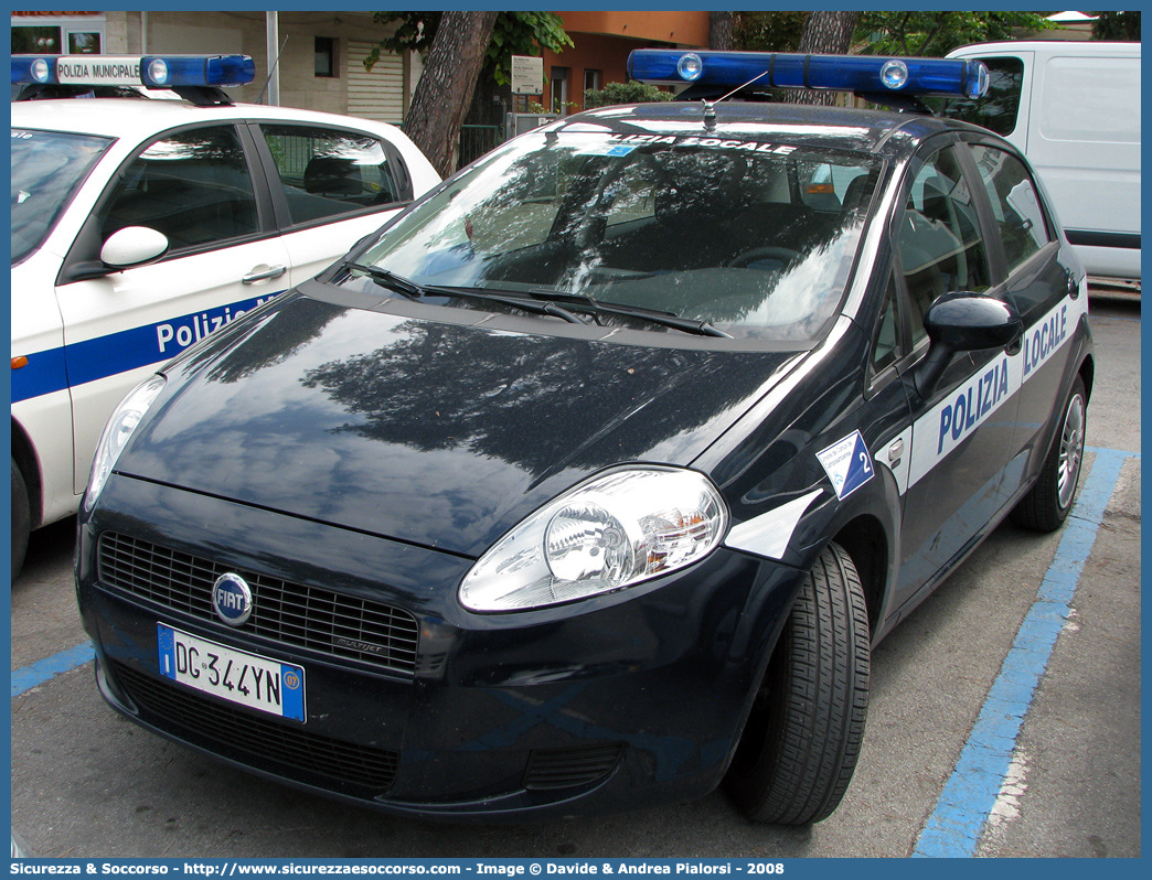 -
Polizia Locale
Federazione Comuni del Camposampierese
Fiat Grande Punto
Parole chiave: Polizia;Locale;Municipale;Camposampierese;Borgoricco;Campodarsego;Camposampiero;Loreggia;San Giorgio delle Pertiche;Santa Giustina in Colle;Villa del Conte;Villanova di Camposampiero;Fiat;Grande Punto