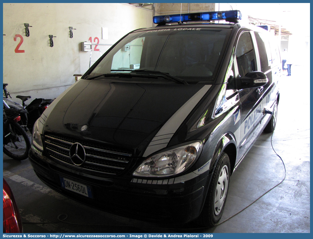 -
Polizia Locale
Comune di Vicenza
Mercedes Benz Classe V II serie
Parole chiave: Polizia;Locale;Municipale;Vicenza;Mercedes Benz;Viano