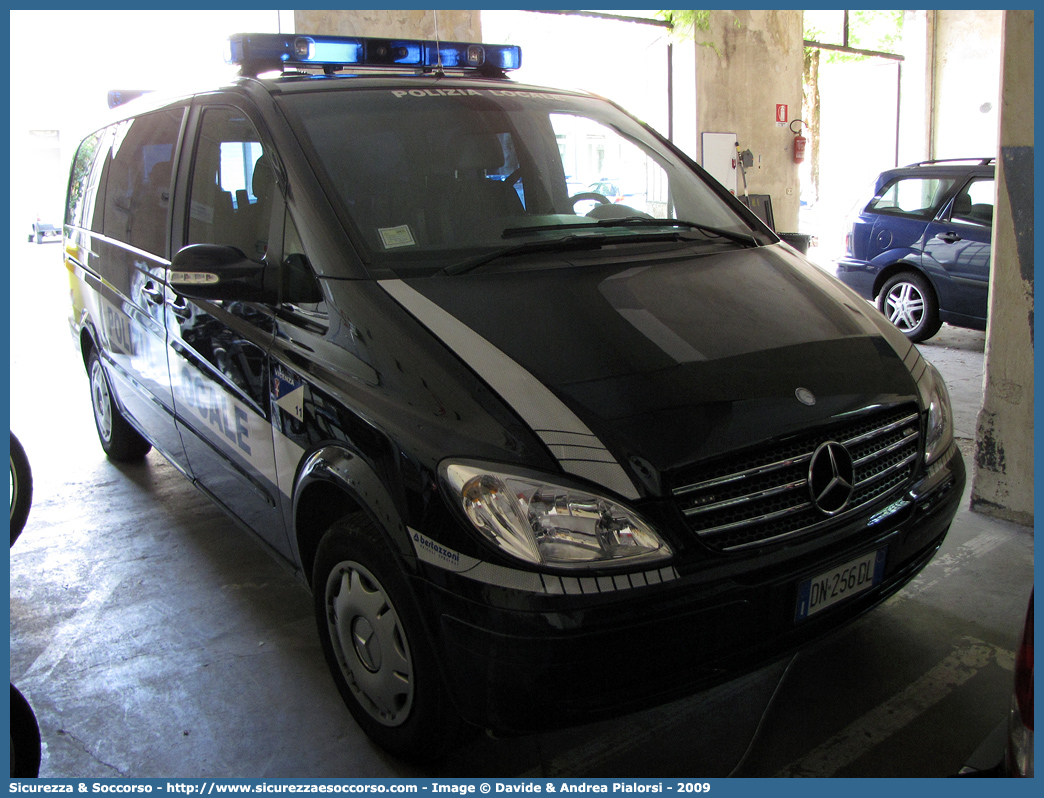 -
Polizia Locale
Comune di Vicenza
Mercedes Benz Classe V II serie
Parole chiave: Polizia;Locale;Municipale;Vicenza;Mercedes Benz;Viano