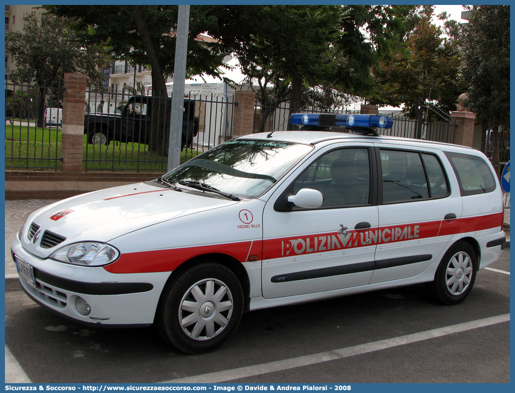 -
Polizia Municipale
Comune di Vicchio
Renault Megane Break
Parole chiave: Polizia;Locale;Municipale;Vicchio;Renault;Megane;Break