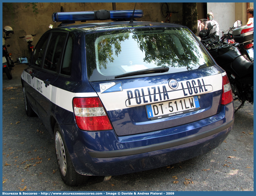 -
Polizia Locale
Comune di Vicenza
Fiat Stilo
Parole chiave: Polizia;Locale;Municipale;Vicenza;Fiat;Stilo