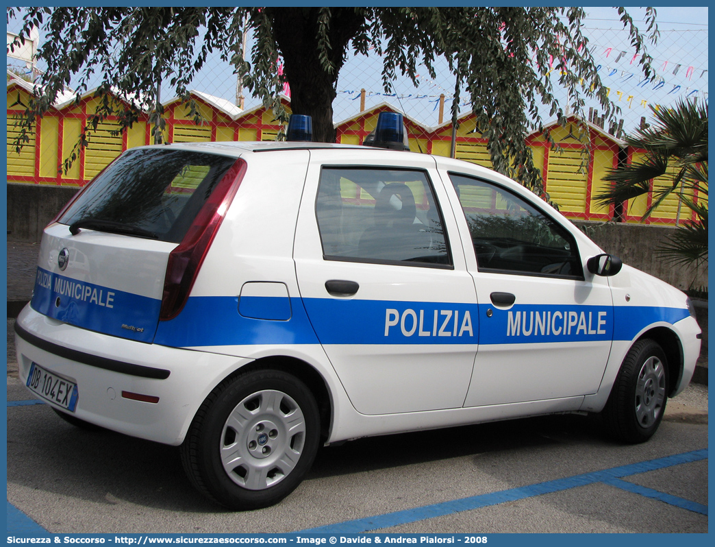 -
Polizia Municipale
Comune di Mentana
Fiat Punto III serie
Parole chiave: Polizia;Municipale;Locale;Mentana;Fiat;Punto