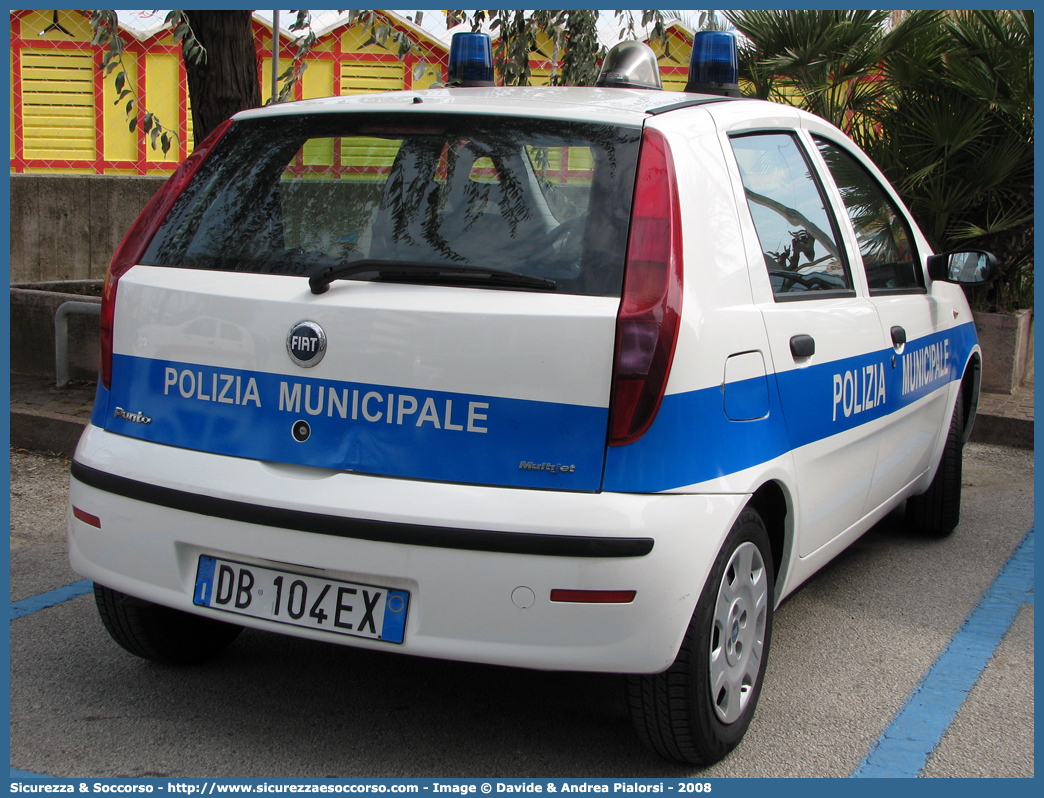 -
Polizia Municipale
Comune di Mentana
Fiat Punto III serie
Parole chiave: Polizia;Municipale;Locale;Mentana;Fiat;Punto