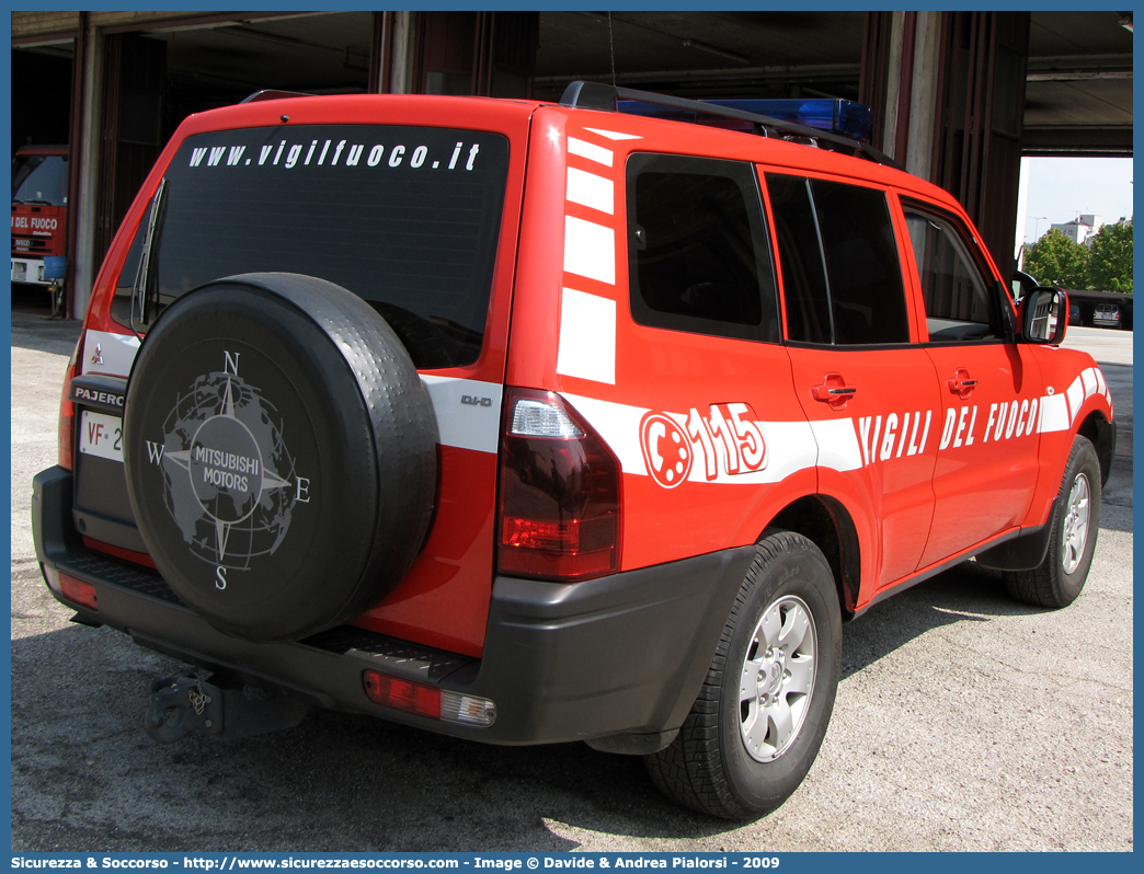 VF 24139
Corpo Nazionale Vigili del Fuoco
Mitsubishi Pajero LWB III serie restyling
Parole chiave: VF;VVF;V.F.;V.V.F.;Corpo;Nazionale;Vigili del Fuoco;Vigili;Fuoco;Mitsubishi;Pajero;LWB