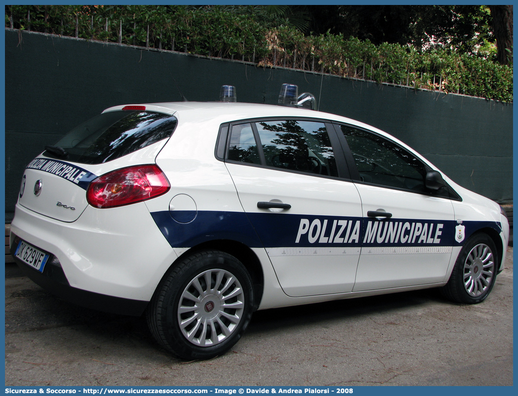 Polizia Locale YA001AC
Polizia Municipale
Comune di Monterotondo
Fiat Nuova Bravo
Parole chiave: Polizia;Locale;Municipale;Monterotondo;Fiat;Nuova Bravo;YA001AC