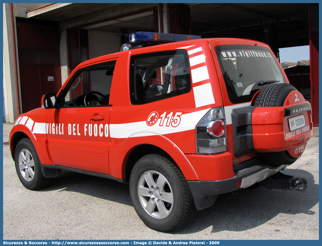 VF 25208
Corpo Nazionale Vigili del Fuoco
Mitsubishi Pajero SWB IV serie
Parole chiave: Corpo;Nazionale;Vigili del Fuoco;Vigili;Fuoco;Mitsubishi;Pajero;SWB