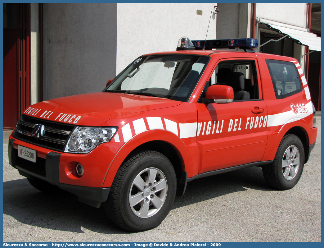 VF 25208
Corpo Nazionale Vigili del Fuoco
Mitsubishi Pajero SWB IV serie
Parole chiave: Corpo;Nazionale;Vigili del Fuoco;Vigili;Fuoco;Mitsubishi;Pajero;SWB