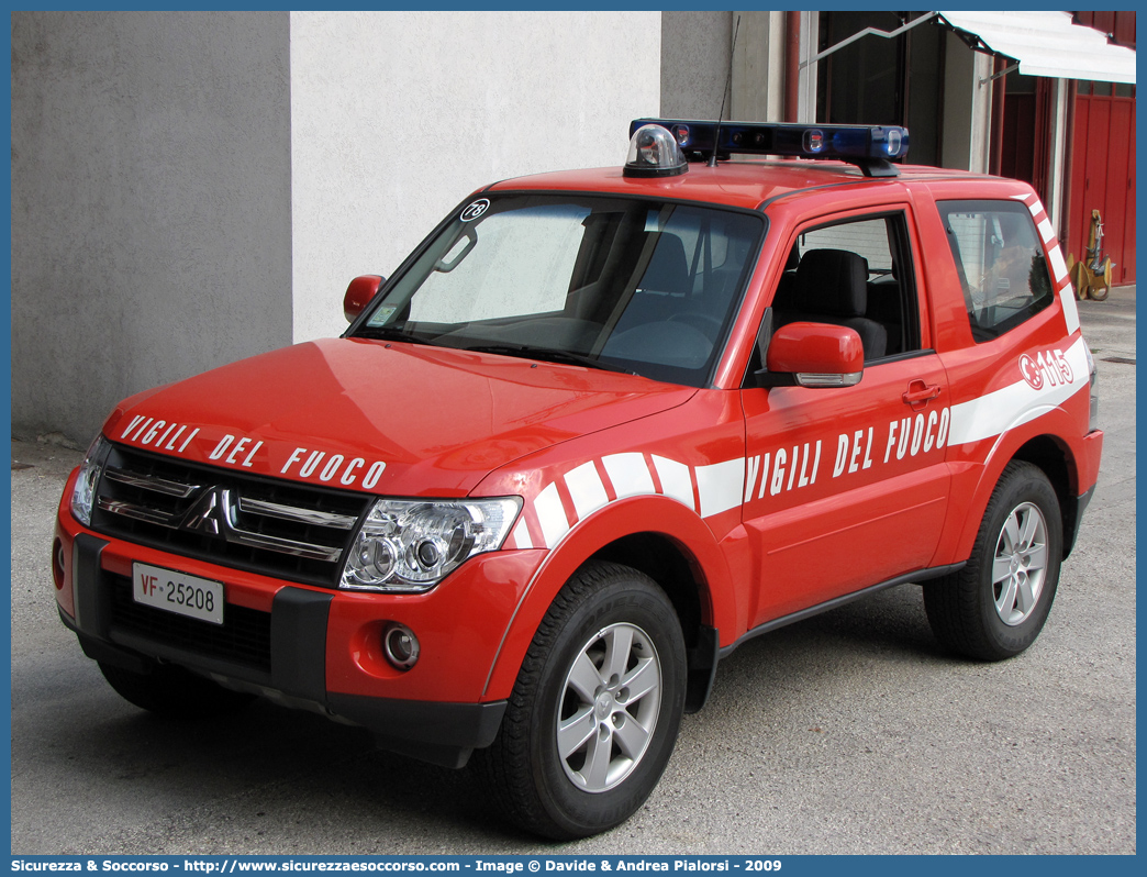 VF 25208
Corpo Nazionale Vigili del Fuoco
Mitsubishi Pajero SWB IV serie
Parole chiave: Corpo;Nazionale;Vigili del Fuoco;Vigili;Fuoco;Mitsubishi;Pajero;SWB