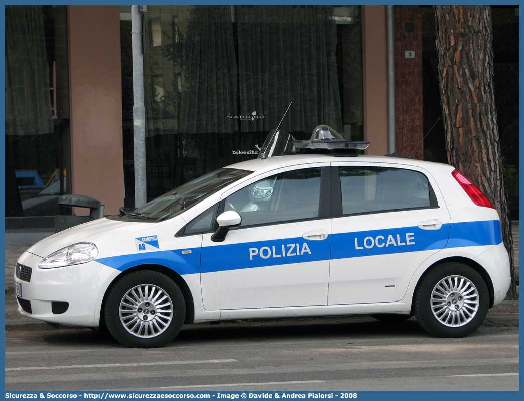 -
Polizia Locale
Comune di Ciampino
Fiat Grande Punto
Allestitore Elevox S.r.l.
Parole chiave: Polizia;Locale;Municipale;Ciampino;Fiat;Grande Punto;Elevox