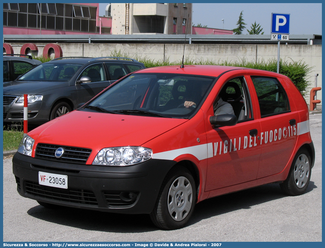 VF 23058
Corpo Nazionale Vigili del Fuoco
Fiat Punto III serie
Parole chiave: VVF;V.V.F.;Corpo;Nazionale;Vigili;del;Fuoco;Fiat;Punto