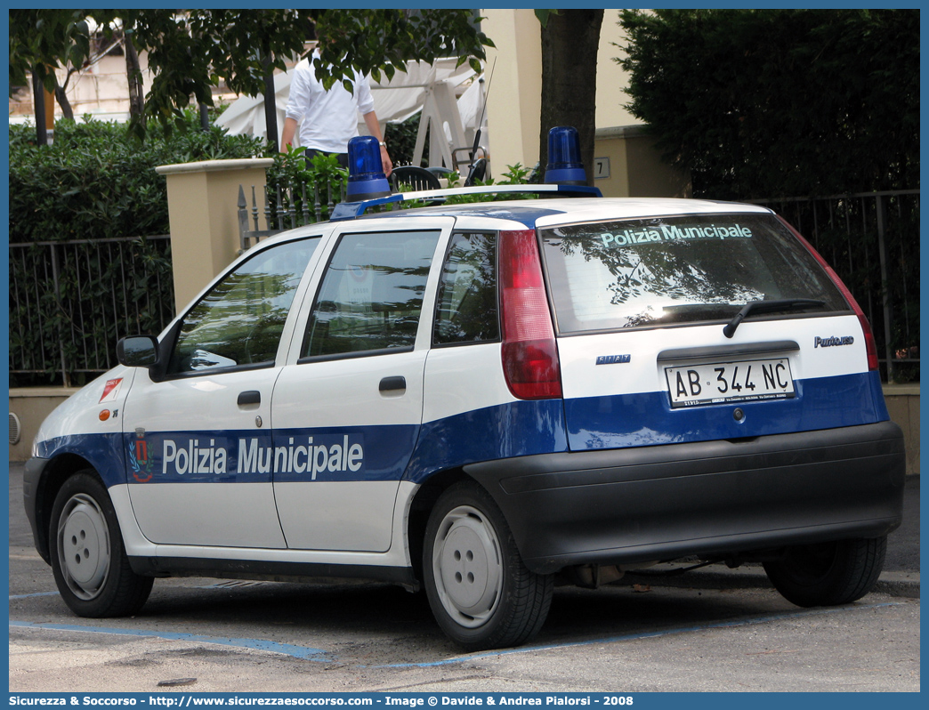 -
Polizia Municipale
Comune di Ozzano dell'Emilia
Fiat Punto I serie
Parole chiave: Polizia;Locale;Municipale;Ozzano dell'Emilia;Fiat;Punto