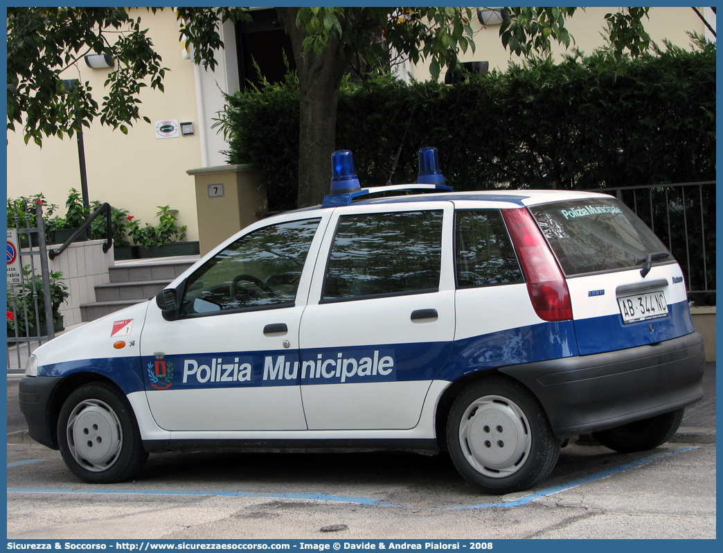 -
Polizia Municipale
Comune di Ozzano dell'Emilia
Fiat Punto I serie
Parole chiave: Polizia;Locale;Municipale;Ozzano dell'Emilia;Fiat;Punto