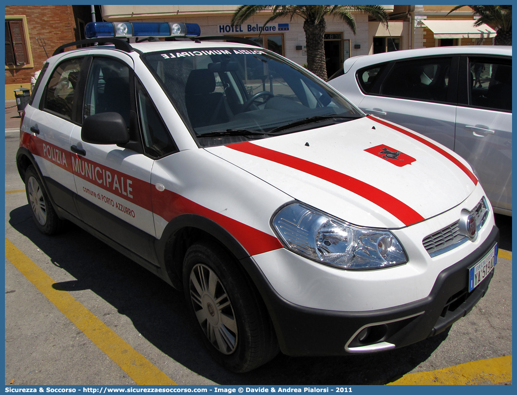 Polizia Locale YA519AD
Polizia Municipale
Comune di Porto Azzurro
Fiat Sedici II serie
Parole chiave: PL;P.L.;PM;P.M.;Polizia;Locale;Municipale;Porto Azzurro;Fiat;Sedici;YA519AD