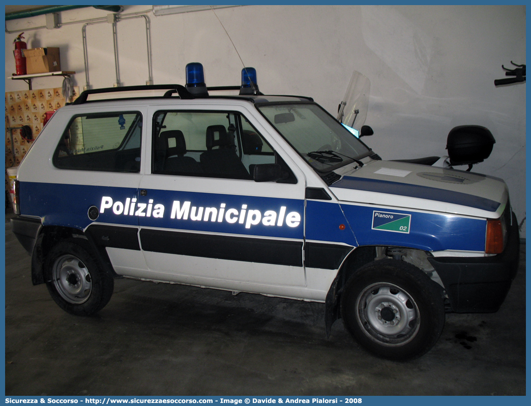 -
Polizia Municipale
Comune di Pianoro
Fiat Panda 4x4 II serie
Parole chiave: Polizia;Locale;Municipale;Pianoro;Fiat;Panda