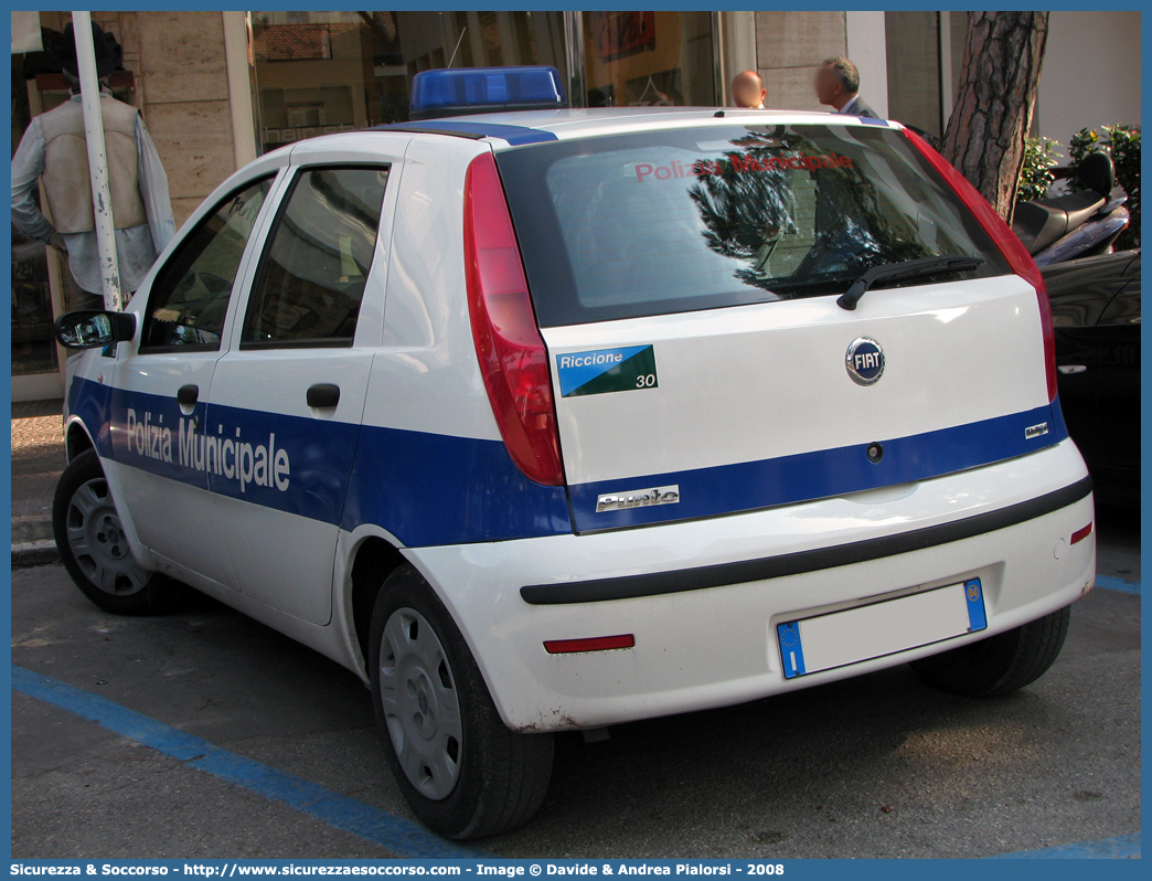 -
Polizia Municipale
Comune di Riccione
Fiat Punto III serie
Parole chiave: Polizia;Municipale;Locale;Riccione;Fiat;Punto