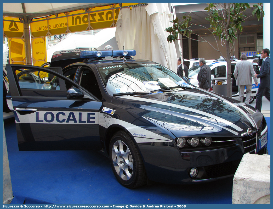 -
Polizia Locale
Comune di Bassano del Grappa
Alfa Romeo 159
Allestitore Bertazzoni S.r.l.
Parole chiave: Polizia;Locale;Municipale;Bassano del Grappa;Alfa Romeo;159;Bertazzoni