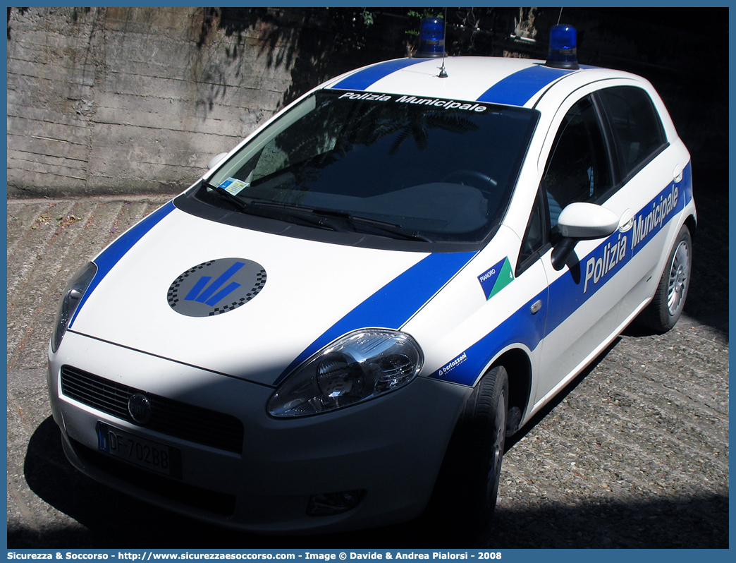 -
Polizia Municipale
Comune di Pianoro
Fiat Grande Punto
Allestitore Bertazzoni S.r.l.
Parole chiave: Polizia;Locale;Municipale;Pianoro;Fiat;Grande Punto;Bertazzoni