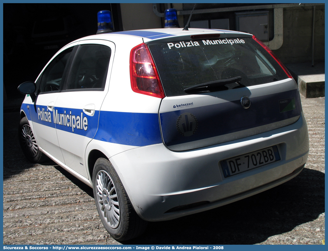 -
Polizia Municipale
Comune di Pianoro
Fiat Grande Punto
Allestitore Bertazzoni S.r.l.
Parole chiave: Polizia;Locale;Municipale;Pianoro;Fiat;Grande Punto;Bertazzoni