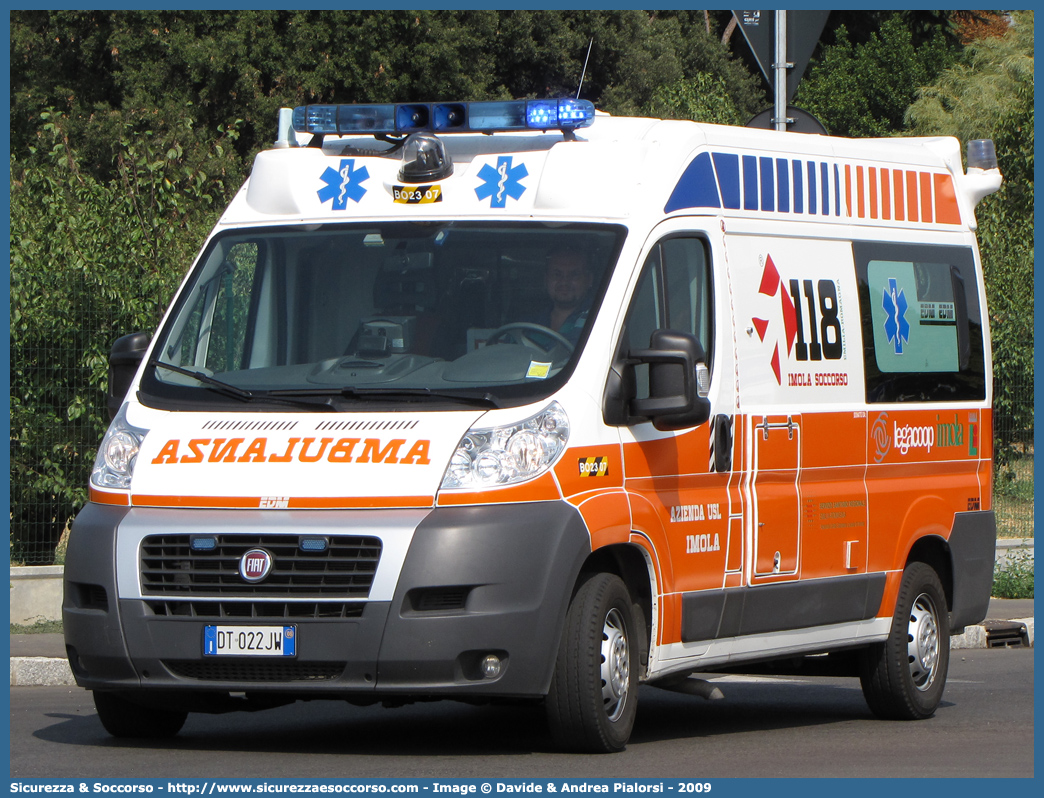 BO 2307
118 Imola Soccorso
Fiat Ducato III serie
Allestitore EDM S.r.l.
Parole chiave: 118;Imola;Soccorso;Ambulanza;Fiat;Ducato;EDM