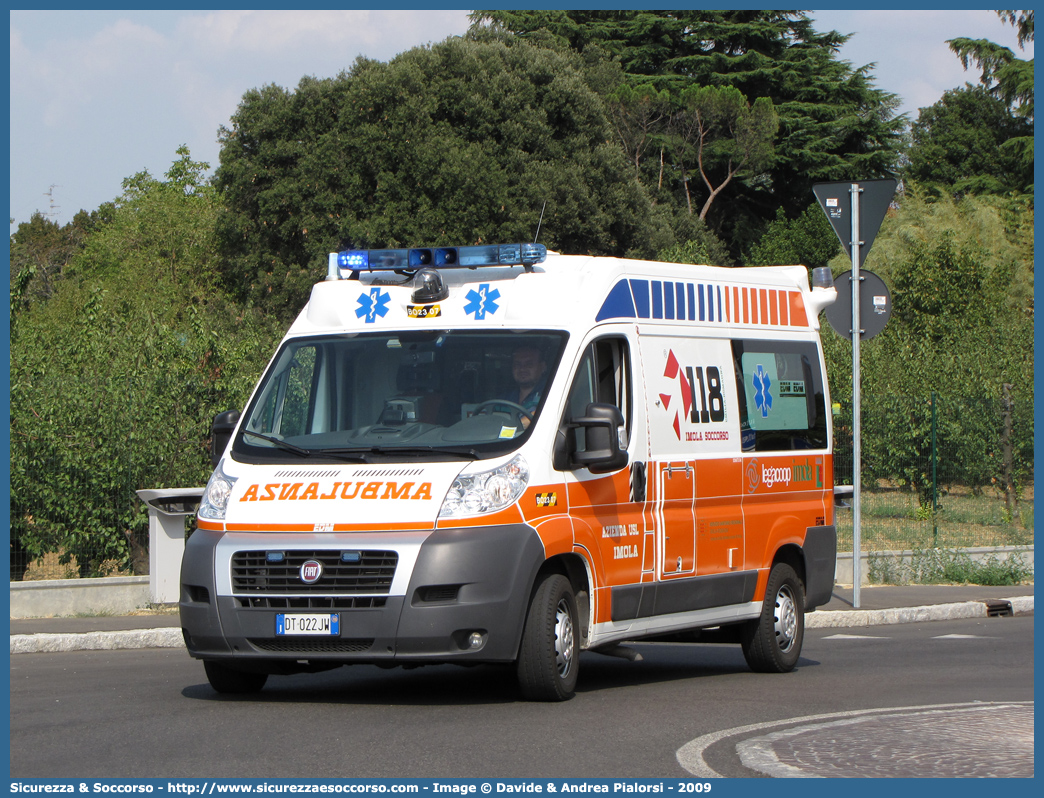 BO 2307
118 Imola Soccorso
Fiat Ducato III serie
Allestitore EDM S.r.l.
Parole chiave: 118;Imola;Soccorso;Ambulanza;Fiat;Ducato;EDM