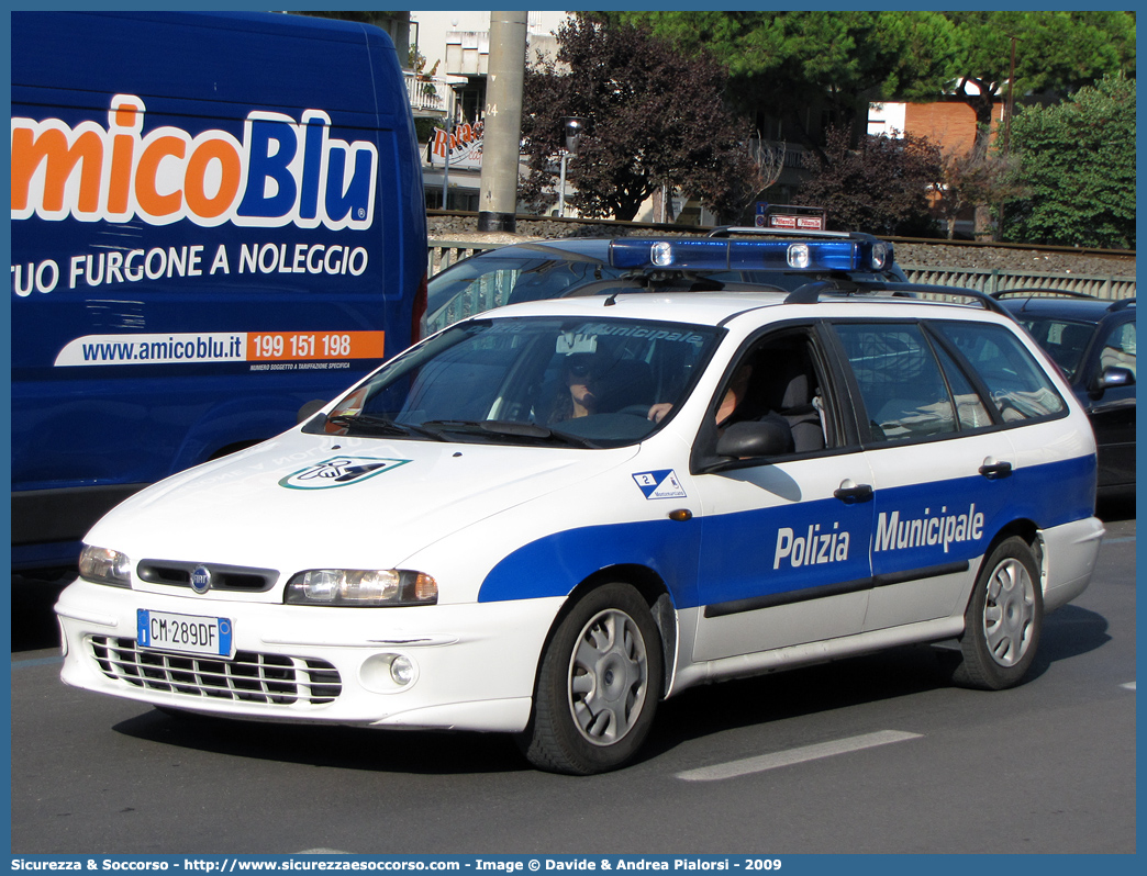 Polizia Locale YA515AE
Polizia Municipale
Comune di Montemarciano
Fiat Marea Weekend
Parole chiave: Polizia;Locale;Municipale;Montemarciano;Fiat;Marea;Weekend;YA515AE