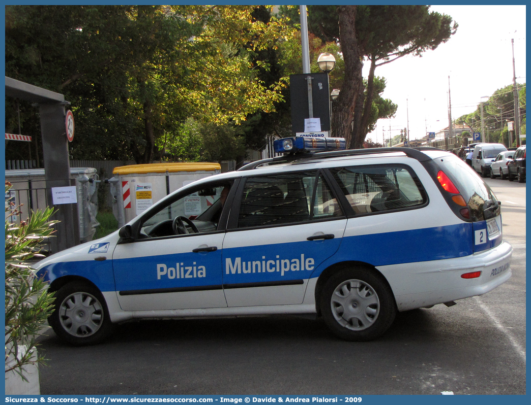 Polizia Locale YA515AE
Polizia Municipale
Comune di Montemarciano
Fiat Marea Weekend
Parole chiave: Polizia;Locale;Municipale;Montemarciano;Fiat;Marea;Weekend;YA515AE