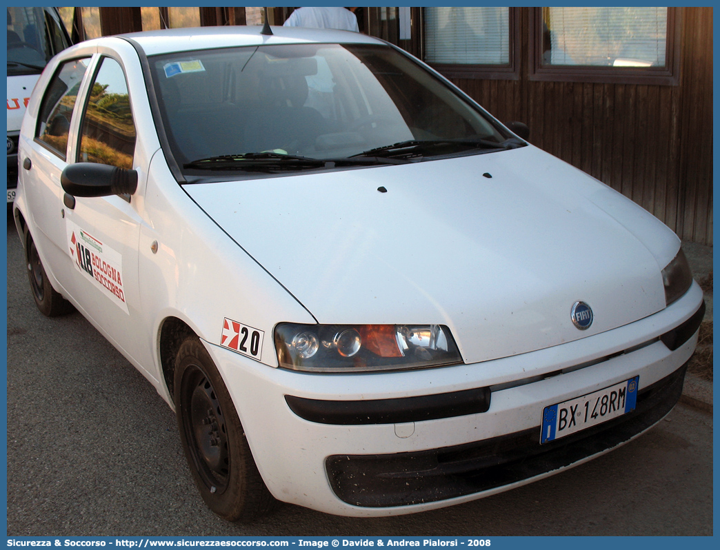 BO 2220
118 Bologna Soccorso
Fiat Punto II serie
Parole chiave: 118;Bologna;Soccorso;Fiat;Punto