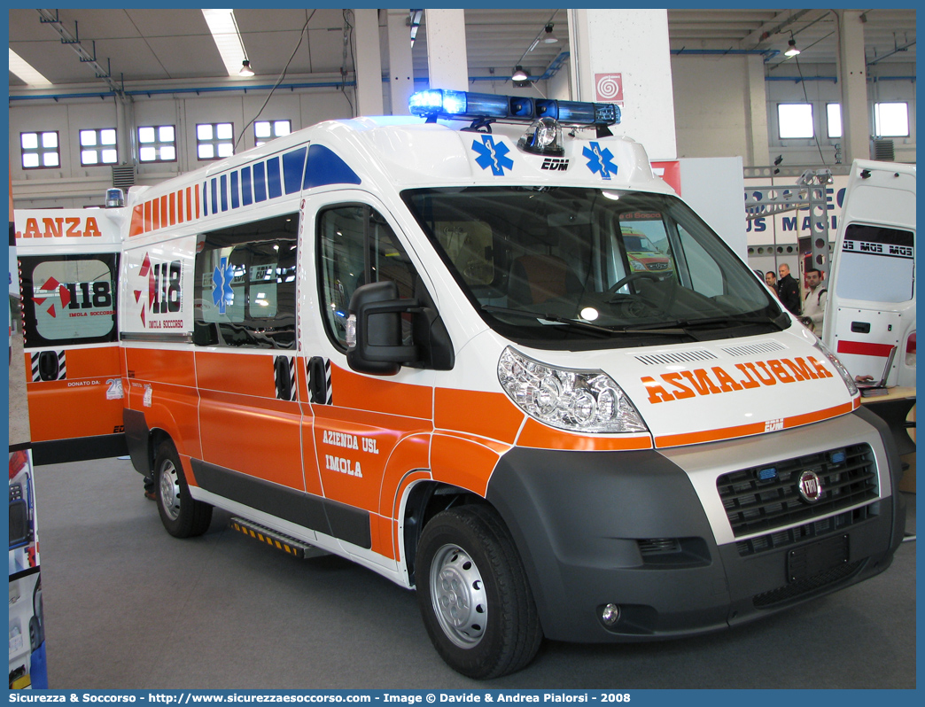 BO 2307
118 Imola Soccorso
Fiat Ducato III serie
Allestitore EDM S.r.l.
Parole chiave: 118;Imola;Soccorso;Ambulanza;Fiat;Ducato;EDM