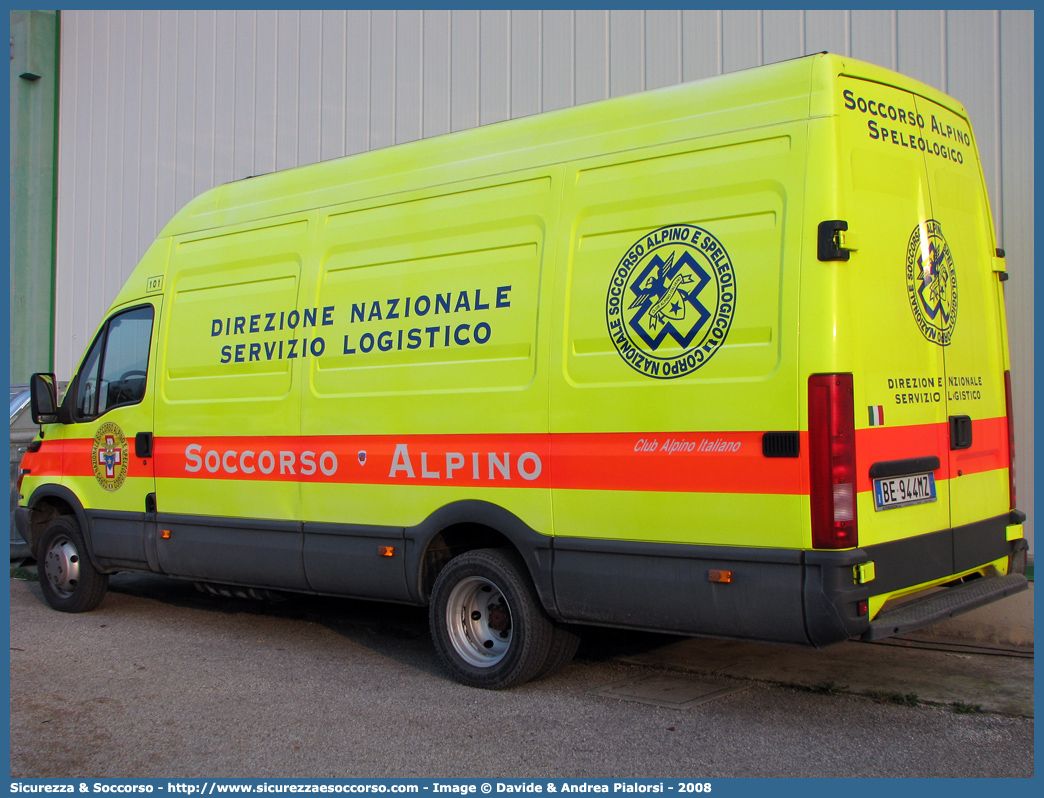 101
Corpo Nazionale
Soccorso Alpino e Speleologico
Direzione Nazionale
Iveco Daily III serie
Parole chiave: CNSAS;C.N.S.A.S.;Corpo;Nazionale;Soccorso;Alpino;Speleologico;Direzione;Nazionale;Iveco;Daily