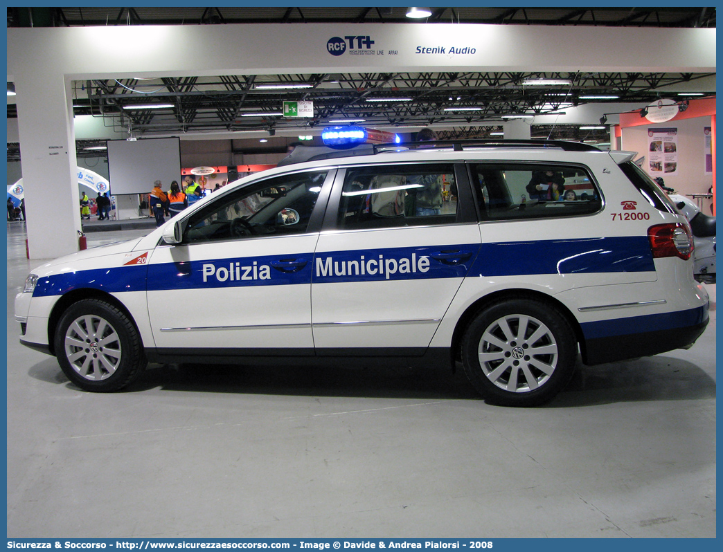 -
Polizia Municipale
Comune di Forlì
Volkswagen Passat Variant IV serie
Allestitore Focaccia Group S.r.l.
Parole chiave: Polizia;Locale;Municipale;Forlì;Volkswagen;Passat;Variant;Focaccia