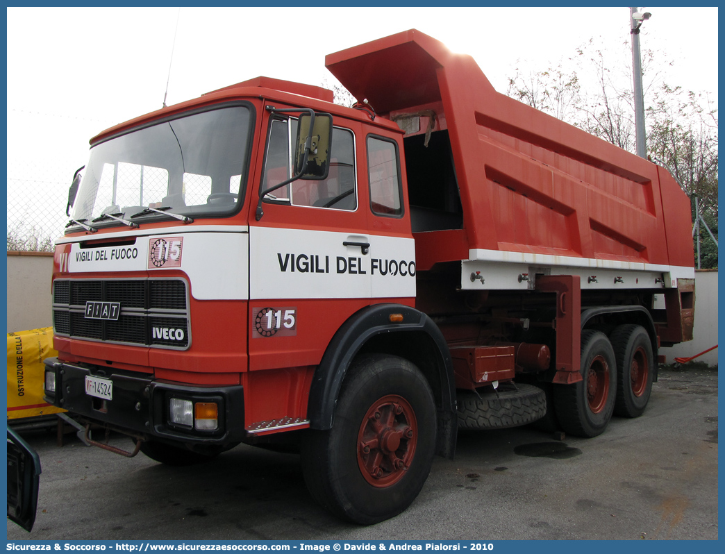 VF 14524
Corpo Nazionale Vigili del Fuoco
Fiat Iveco 160NC

Parole chiave: VF;V.F.;VVF;V.V.F.;Corpo;Nazionale;Vigili del Fuoco;Vigili;Fuoco;Fiat;Iveco;160NC;14524