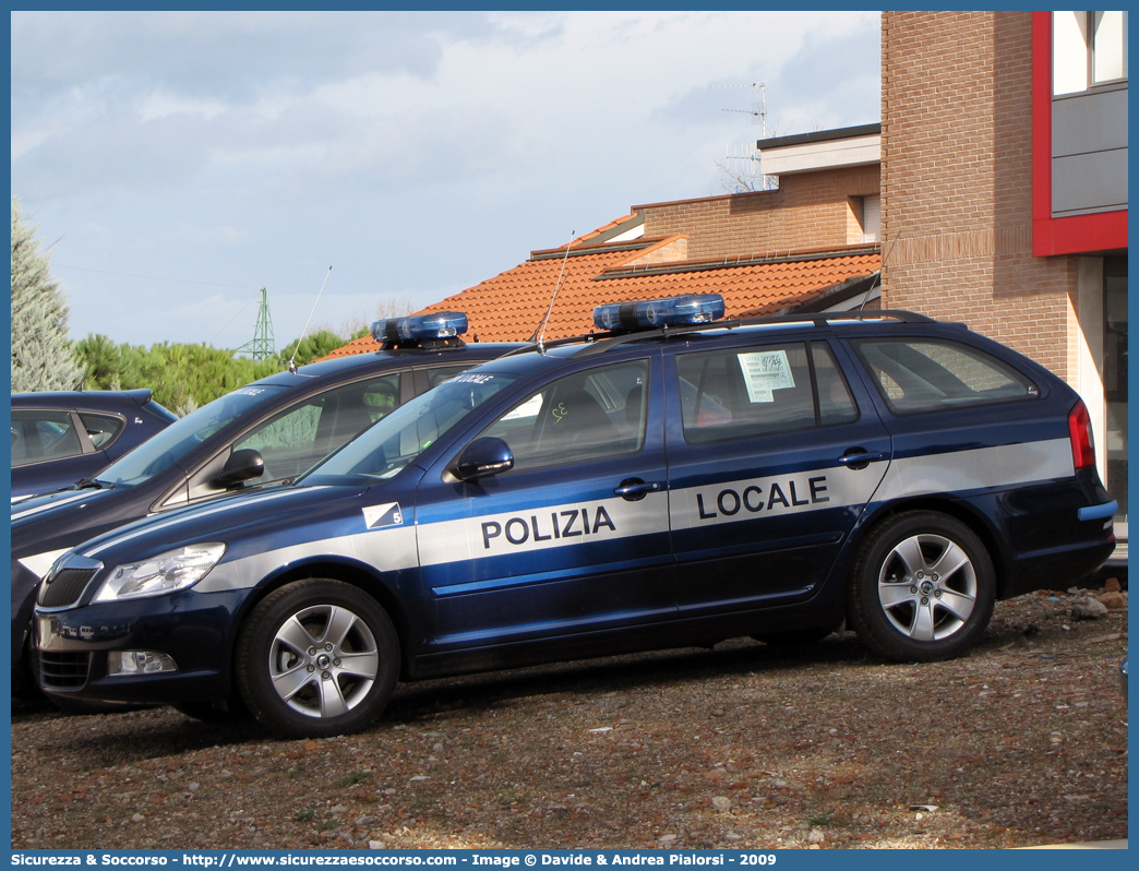 -
Polizia Locale
Comune di Cittadella
Skoda Octavia Wagon III serie
Parole chiave: Polizia;Municipale;Locale;Cittadella;Skoda;Octavia;Wagon