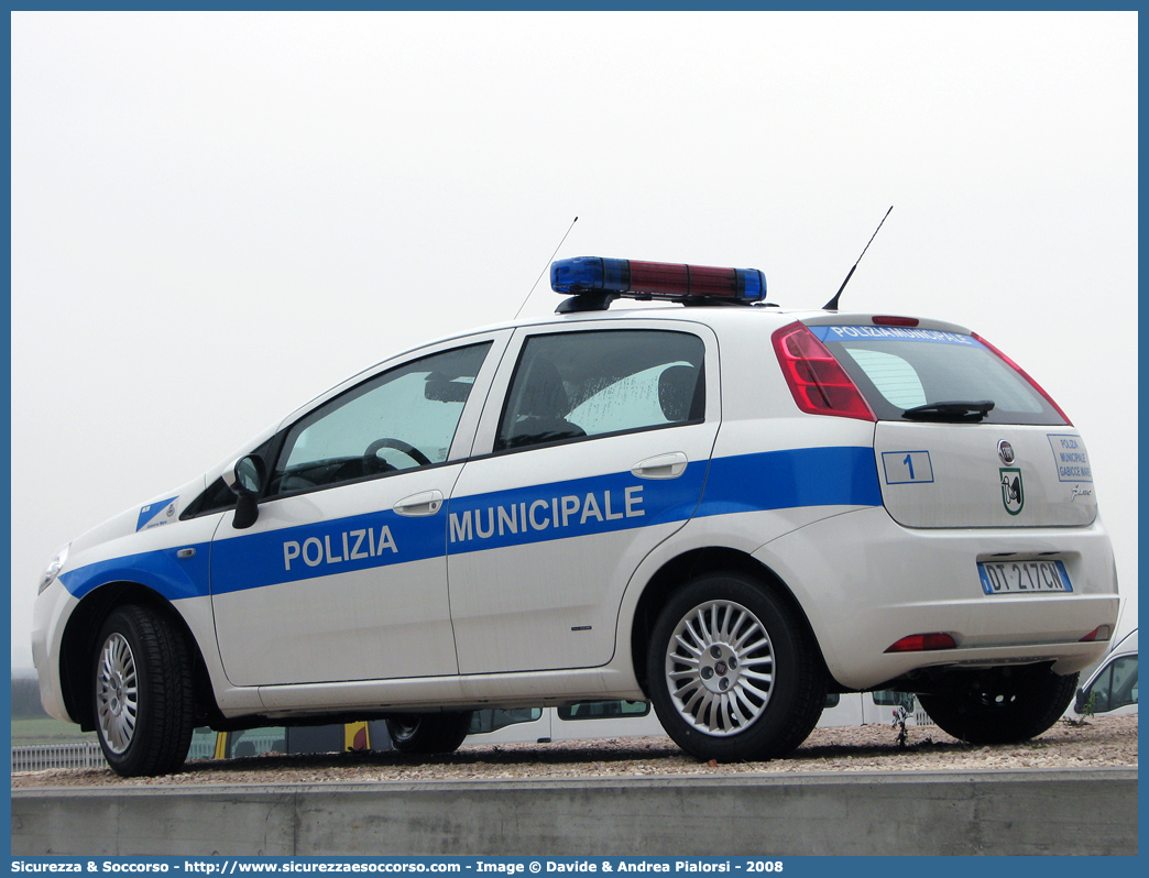 -
Polizia Municipale
Comune di Gabicce Mare
Fiat Grande Punto
Allestitore Focaccia Group S.r.l.
Parole chiave: Polizia;Locale;Municipale;Gabicce Mare;Fiat;Grande Punto;Focaccia