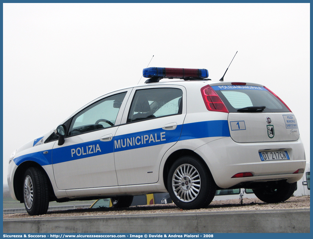 -
Polizia Municipale
Comune di Gabicce Mare
Fiat Grande Punto
Allestitore Focaccia Group S.r.l.
Parole chiave: Polizia;Locale;Municipale;Gabicce Mare;Fiat;Grande Punto;Focaccia