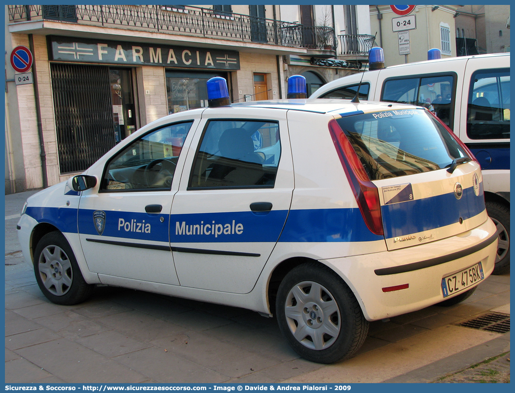 -
Polizia Municipale
Unione Comuni del Rubicone
Fiat Punto III serie
Parole chiave: Polizia;Locale;Municipale;Rubicone;Fiat;Punto